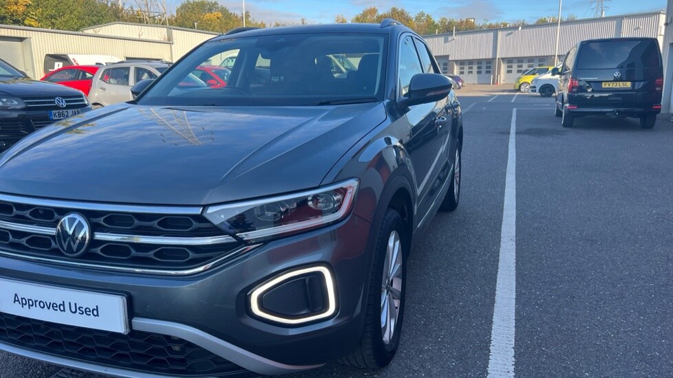 Used Volkswagen T-Roc 2024 for sale - 76244430: Photo 42