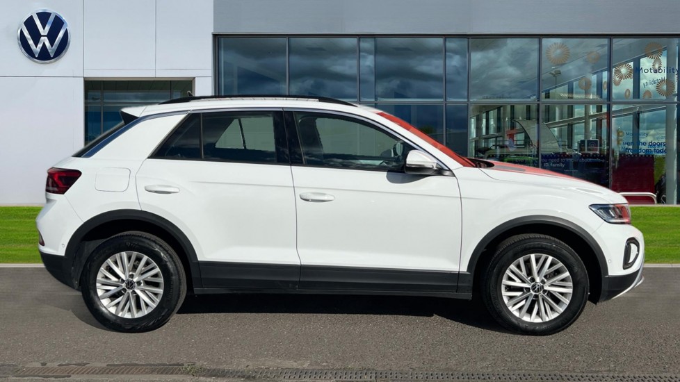 Used Volkswagen T-Roc 2023 for sale - 76459027: Photo 4