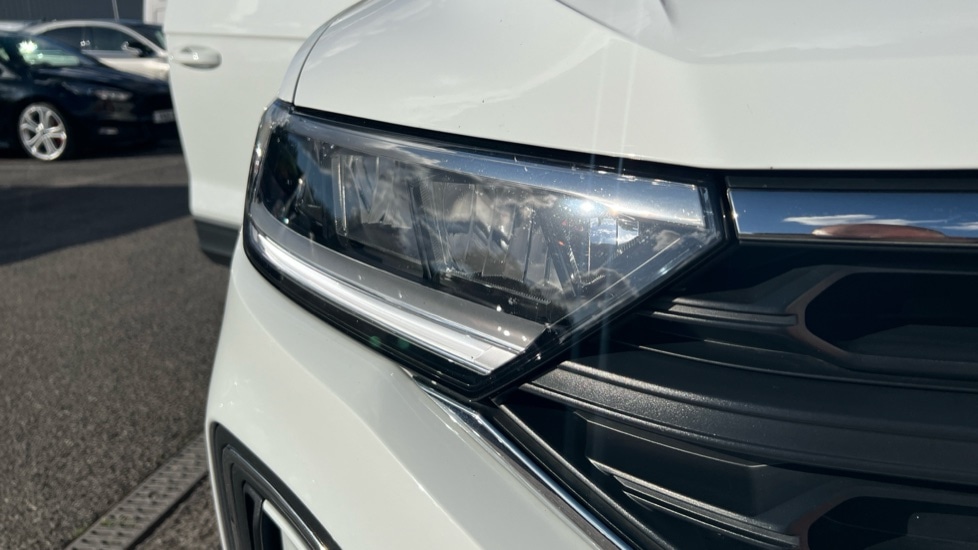 Used Volkswagen T-Roc 2023 for sale - 76459027: Photo 46