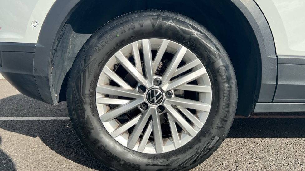 Used Volkswagen T-Roc 2023 for sale - 76459027: Photo 5