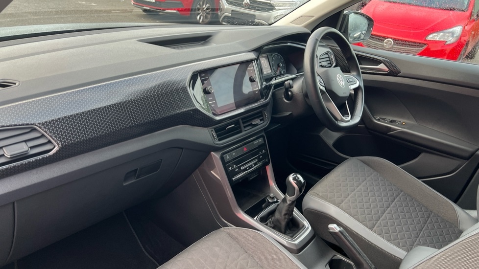 Used Volkswagen T-Cross 2022 for sale - 76079374: Photo 2