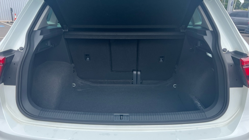 Used Volkswagen Tiguan 2022 for sale - 76441923: Photo 16