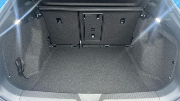 Used Volkswagen ID.4 2025 for sale - 76130600: Photo 16