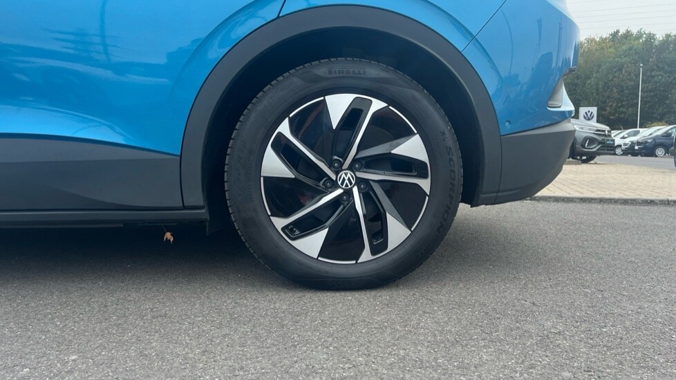 Used Volkswagen ID.4 2025 for sale - 76130600: Photo 19