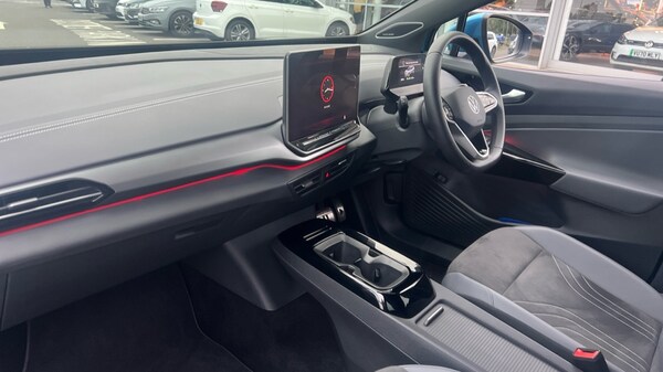 Used Volkswagen ID.4 2025 for sale - 76130600: Photo 2