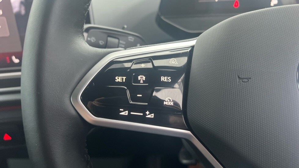 Used Volkswagen ID.4 2025 for sale - 76130600: Photo 31