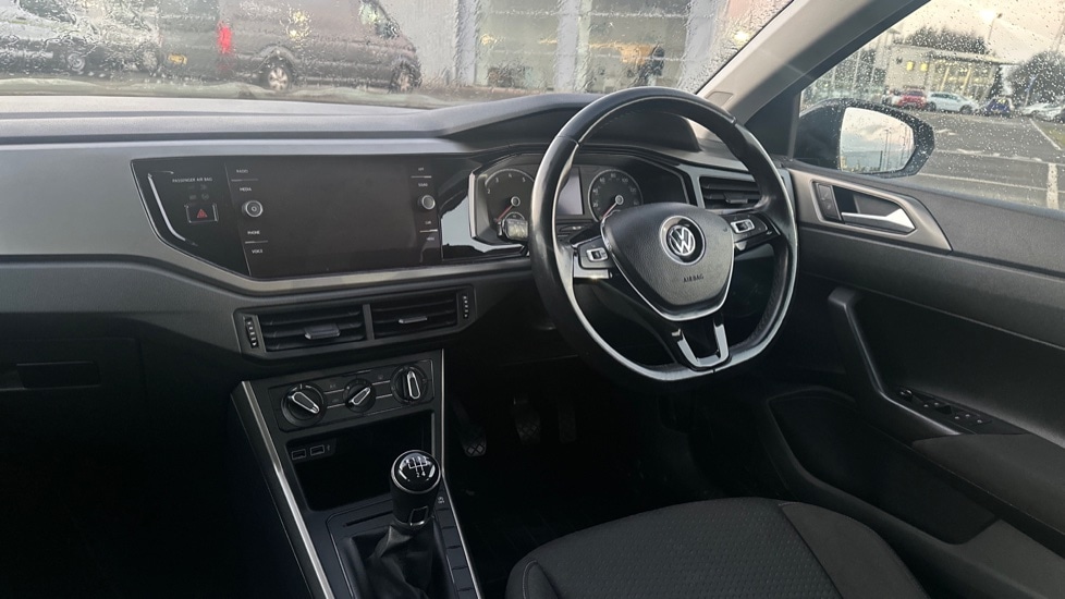 Used Volkswagen Polo 2019 for sale - 76796493: Photo 2