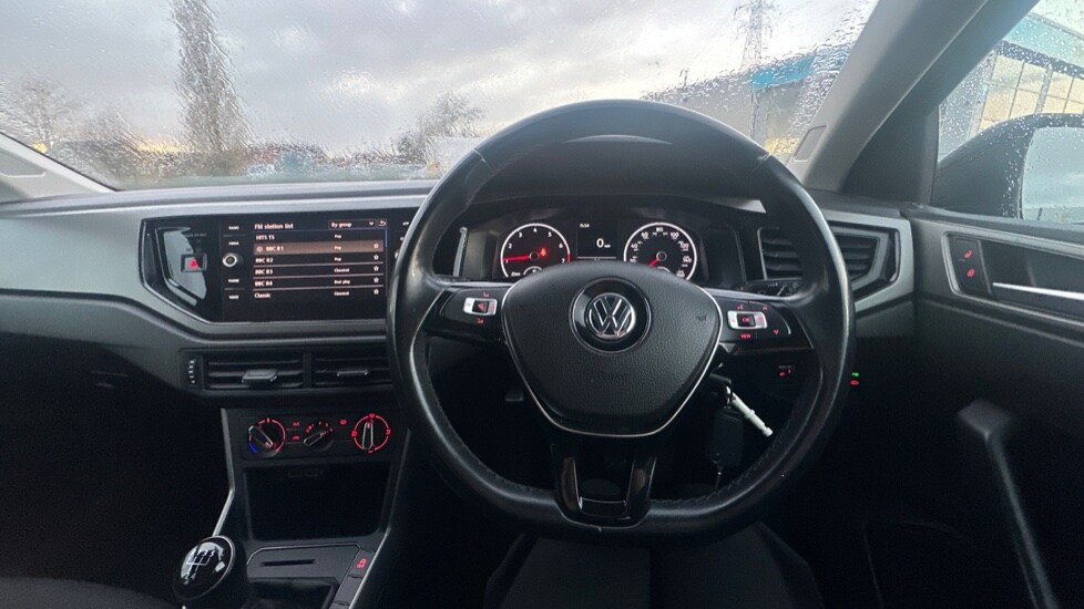 Used Volkswagen Polo 2019 for sale - 76796493: Photo 27