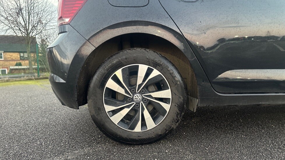 Used Volkswagen Polo 2019 for sale - 76796493: Photo 5