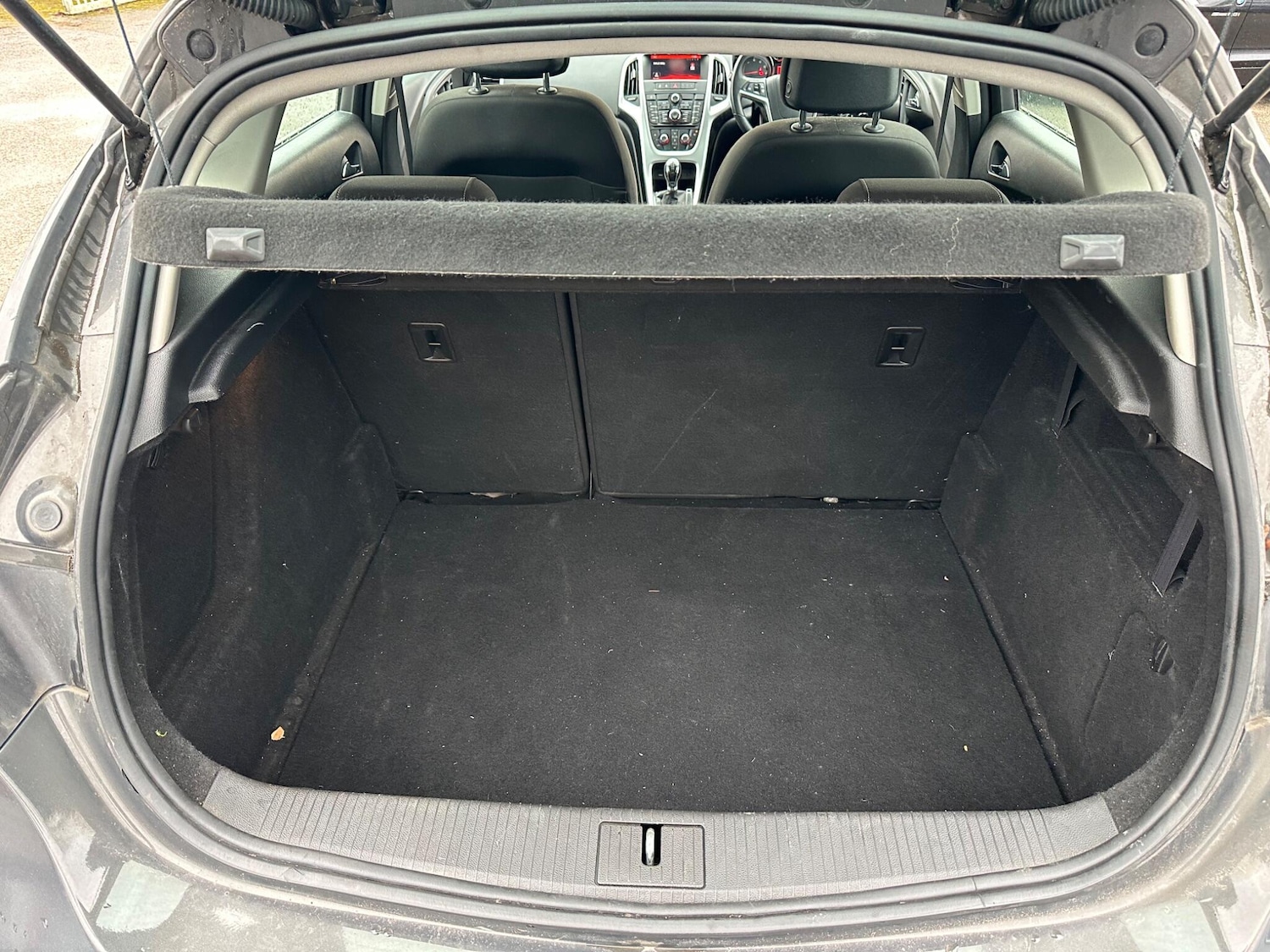 Used Vauxhall Astra 2015 for sale - 77427727: Photo 9