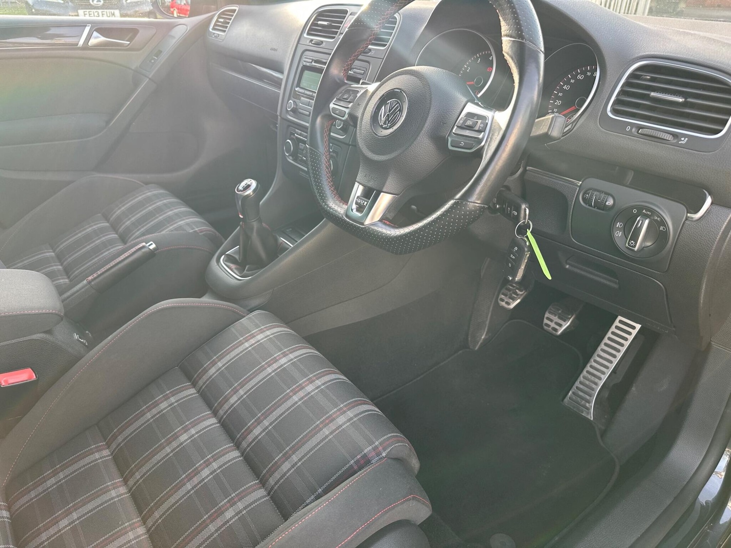 Used Volkswagen Golf 2011 for sale - 77427729: Photo 27