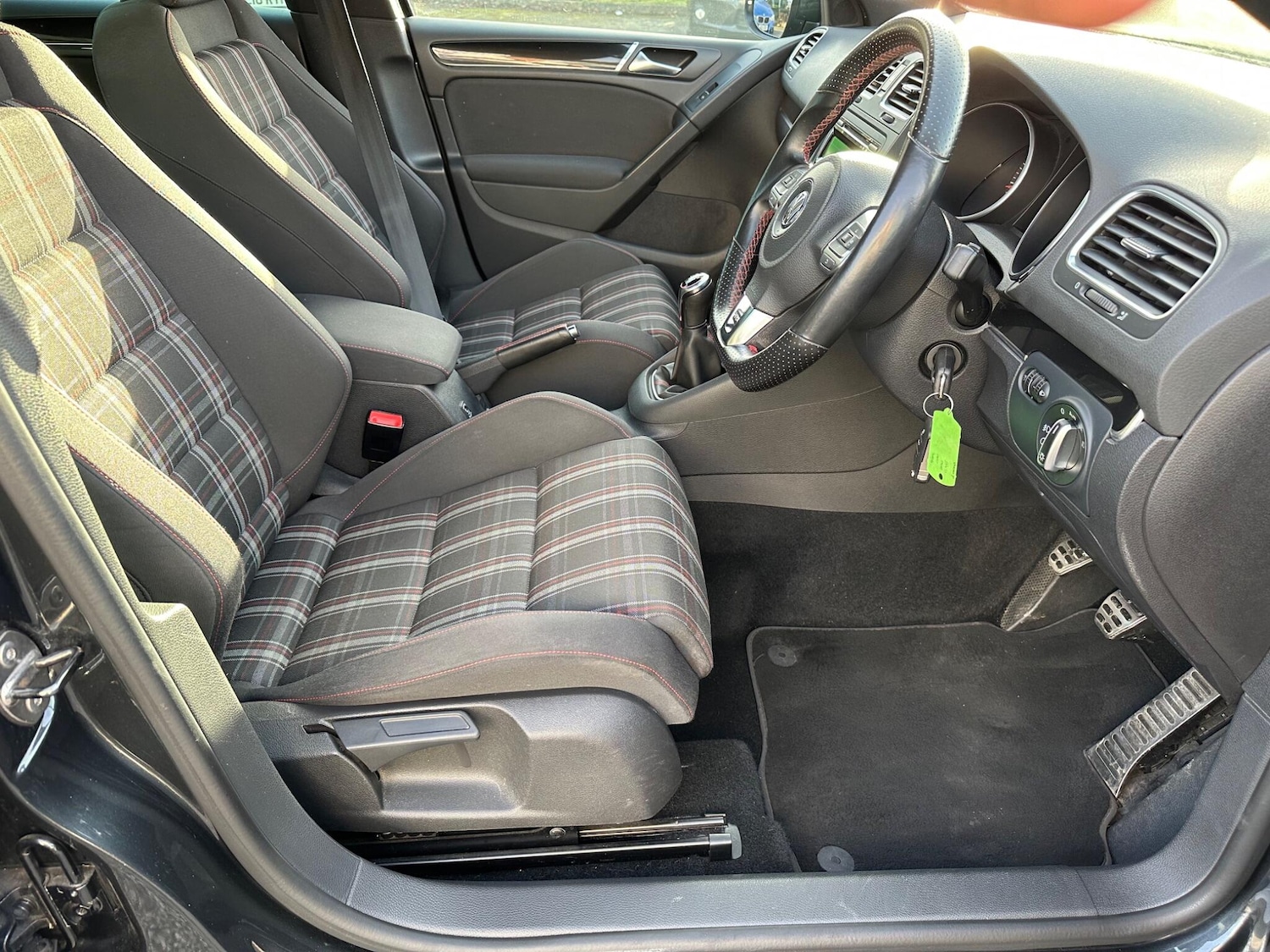 Used Volkswagen Golf 2011 for sale - 77427729: Photo 28