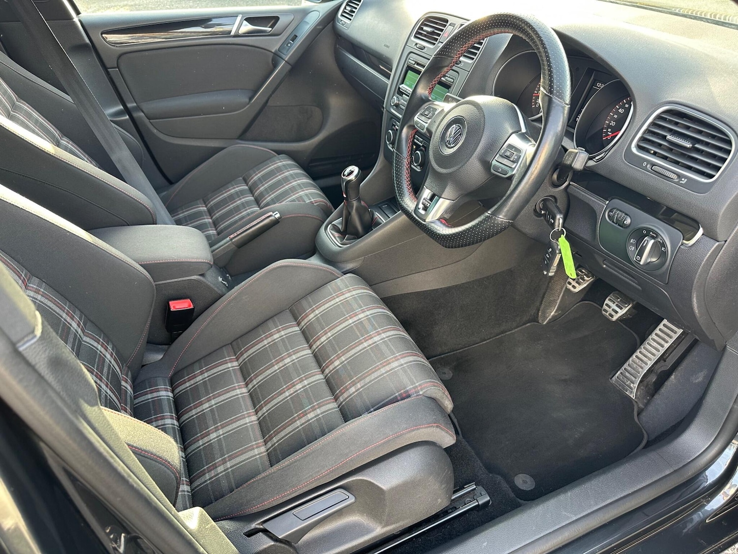 Used Volkswagen Golf 2011 for sale - 77427729: Photo 29