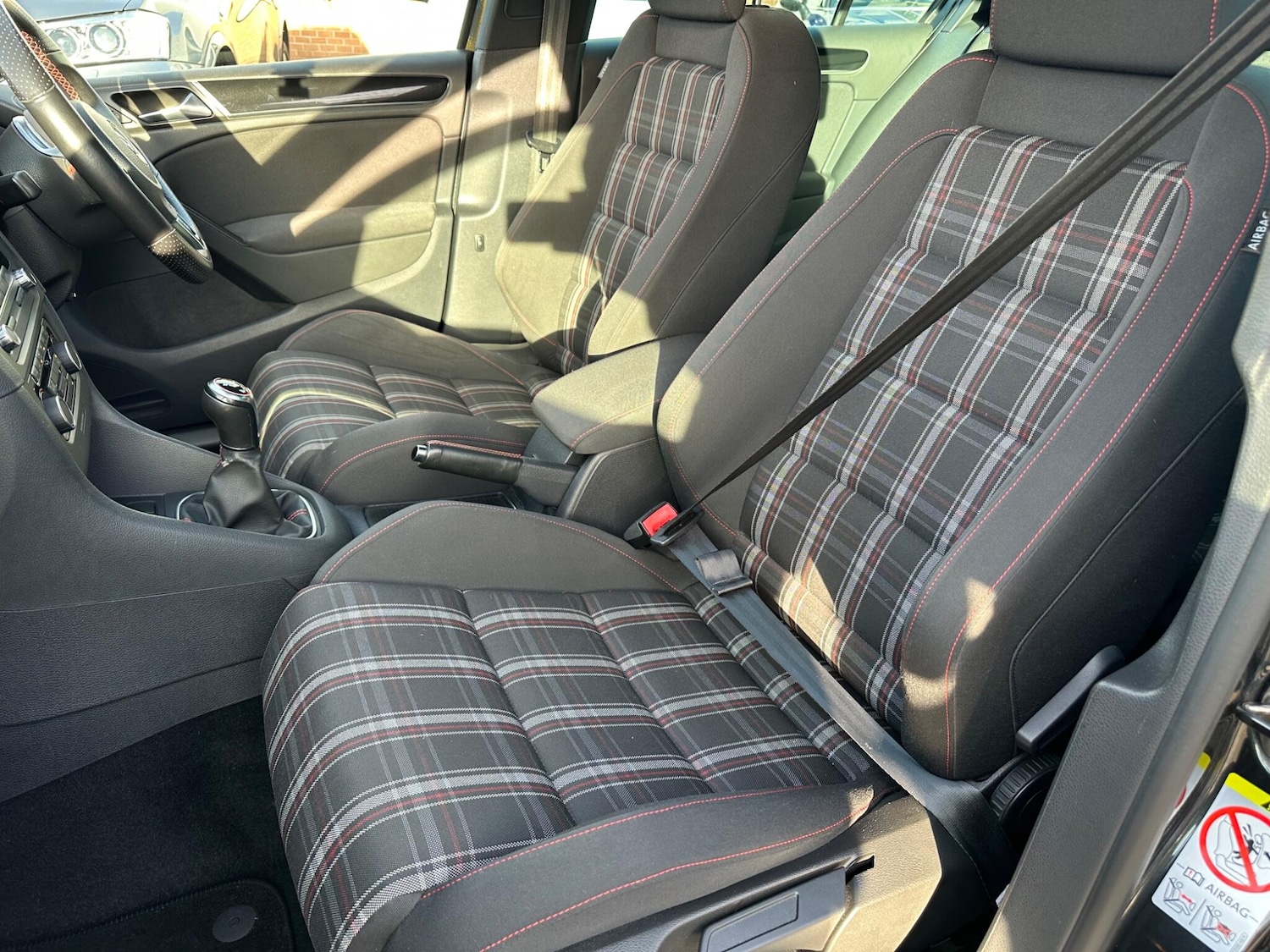 Used Volkswagen Golf 2011 for sale - 77427729: Photo 45