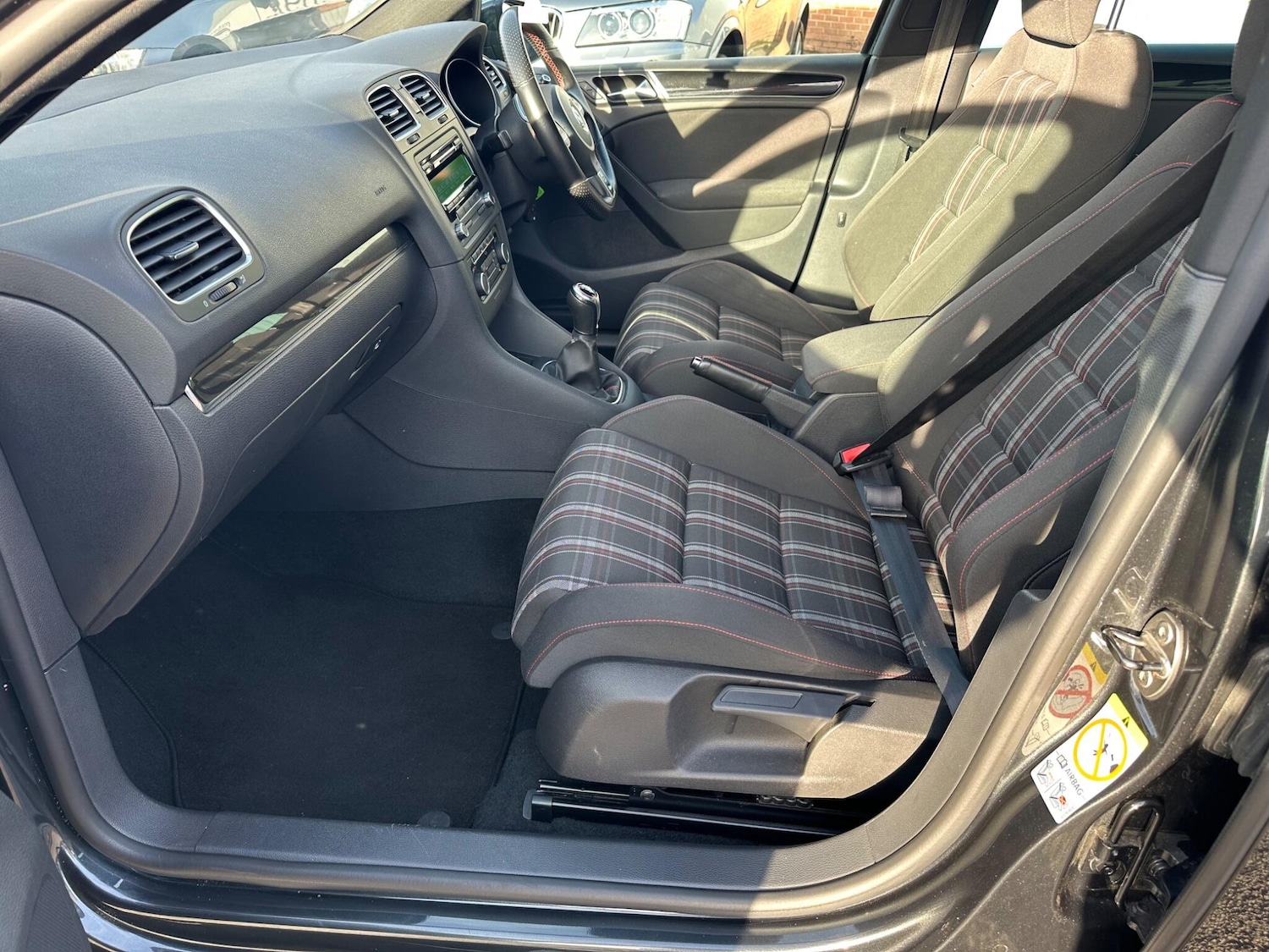 Used Volkswagen Golf 2011 for sale - 77427729: Photo 46