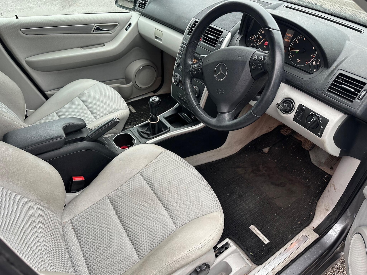 Used Mercedes-Benz A-Class 2011 for sale - 77427732: Photo 3
