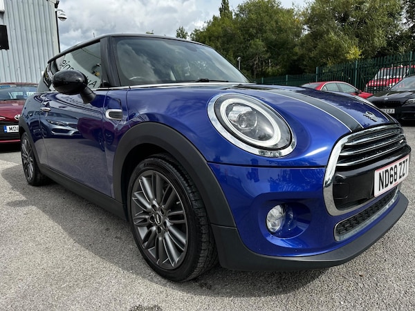 Used MINI Hatch 2018 for sale - 76189233: Photo 1