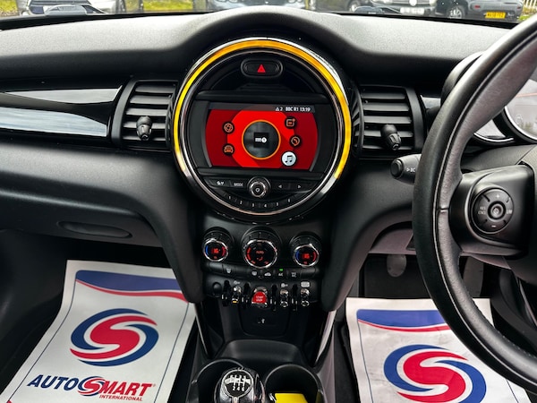 Used MINI Hatch 2018 for sale - 76189233: Photo 33