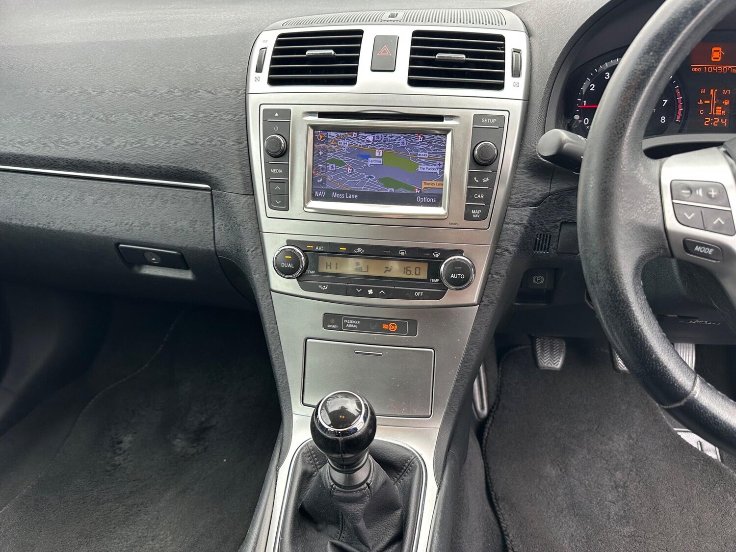 Used Toyota Avensis 2012 for sale - 77839742: Photo 21