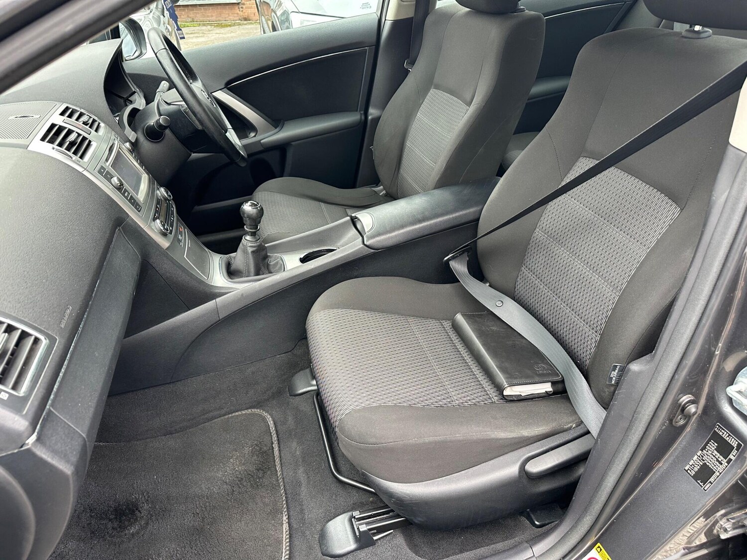 Used Toyota Avensis 2012 for sale - 77839742: Photo 39