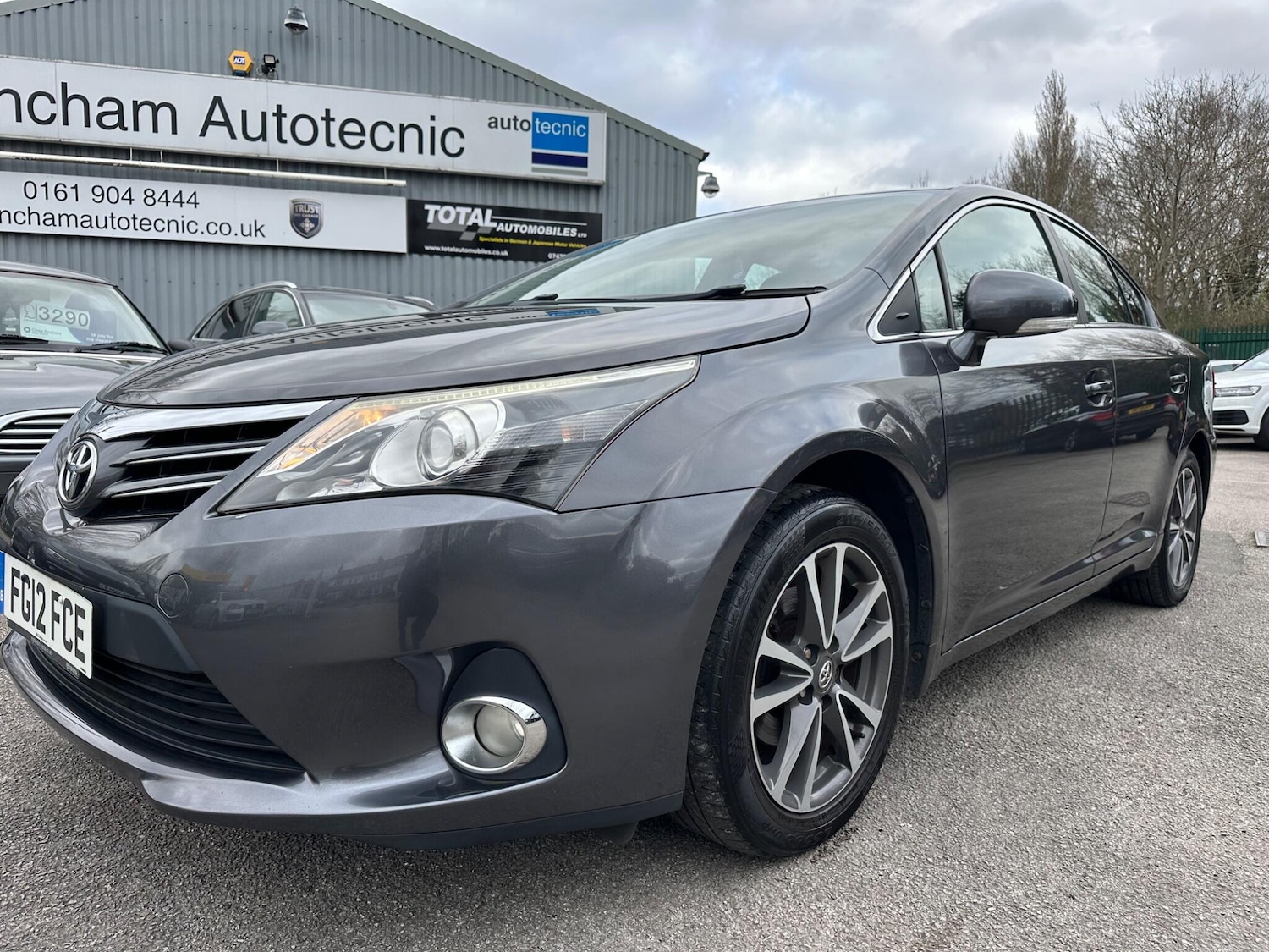 Used Toyota Avensis 2012 for sale - 77839742: Photo 4