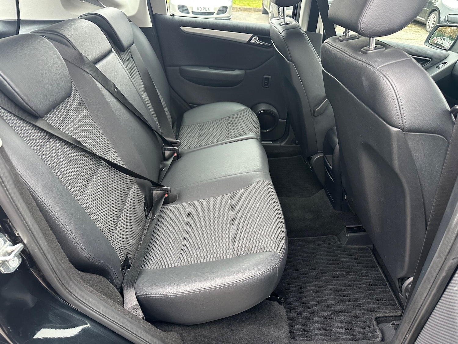 Used Mercedes-Benz A-Class 2012 for sale - 77424578: Photo 25