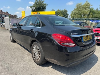 Used Mercedes-Benz C Class 2015 for sale - 79248185: Photo