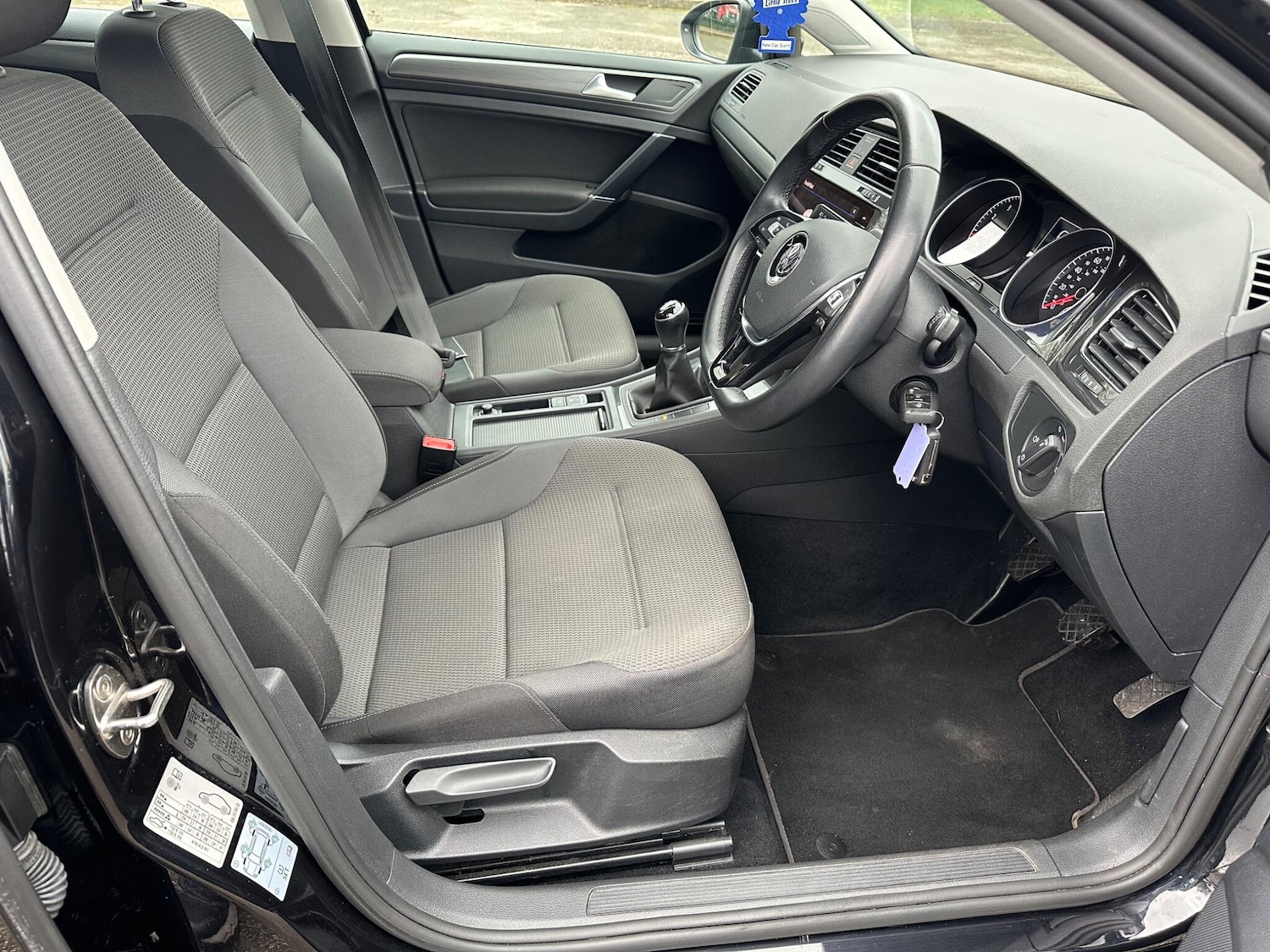 Used Volkswagen Golf 2017 for sale - 77427734: Photo 23