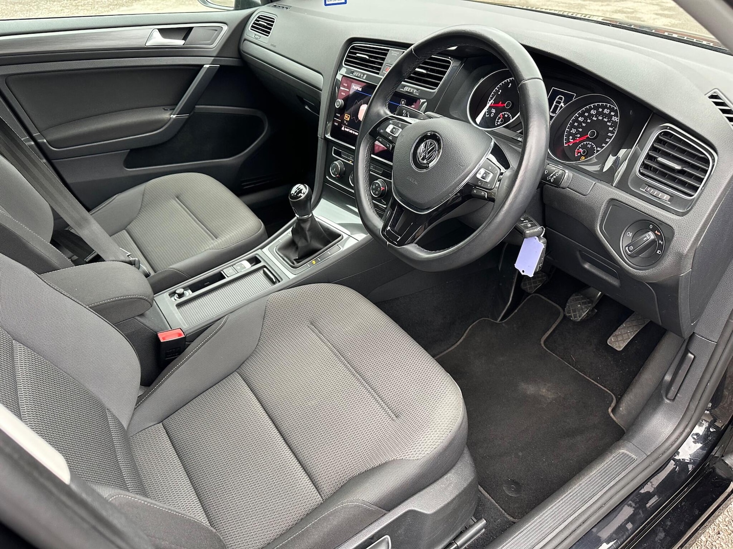 Used Volkswagen Golf 2017 for sale - 77427734: Photo 24