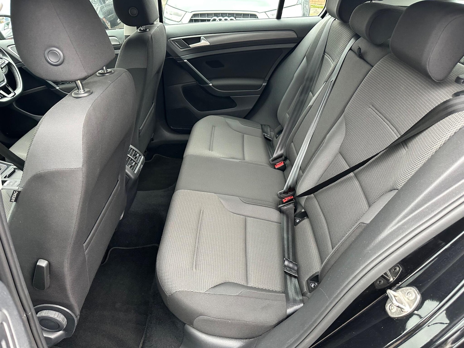 Used Volkswagen Golf 2017 for sale - 77427734: Photo 26