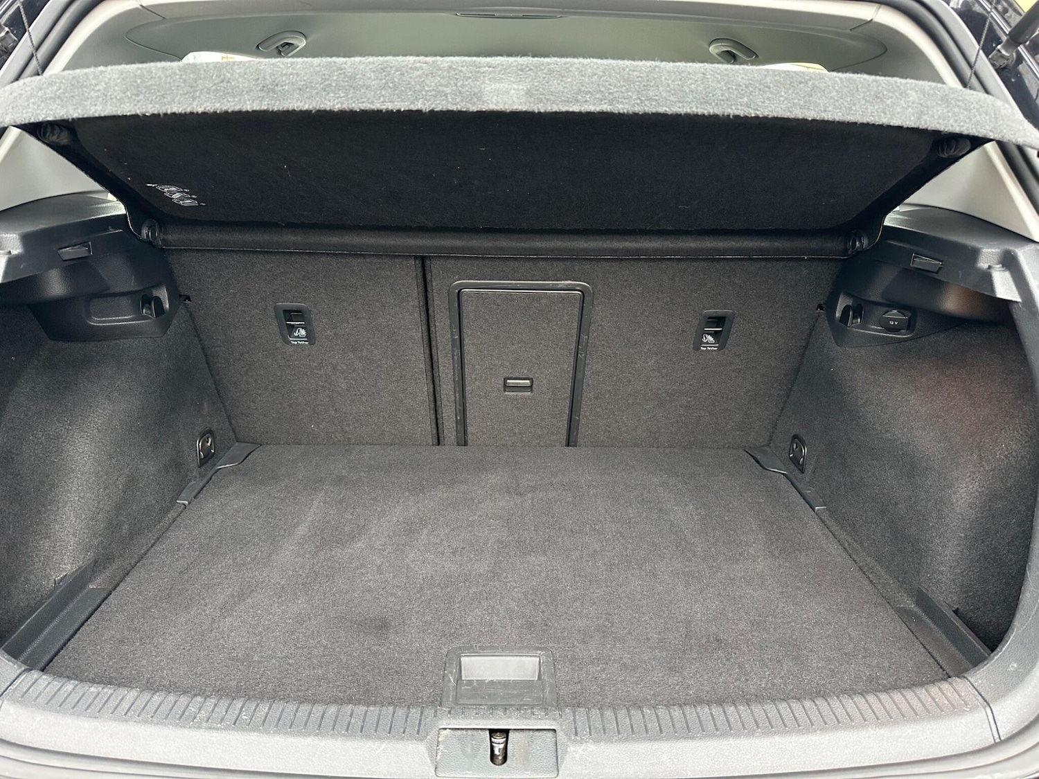 Used Volkswagen Golf 2017 for sale - 77427734: Photo 35