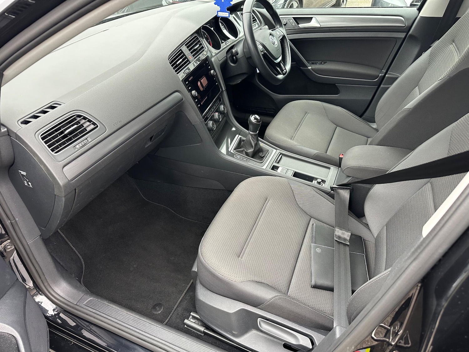 Used Volkswagen Golf 2017 for sale - 77427734: Photo 41