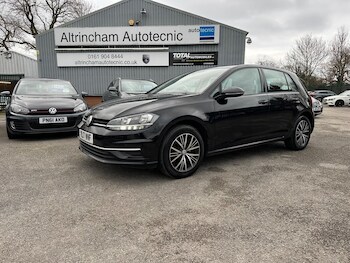 Used Volkswagen Golf 2017 for sale - 77427734: Photo