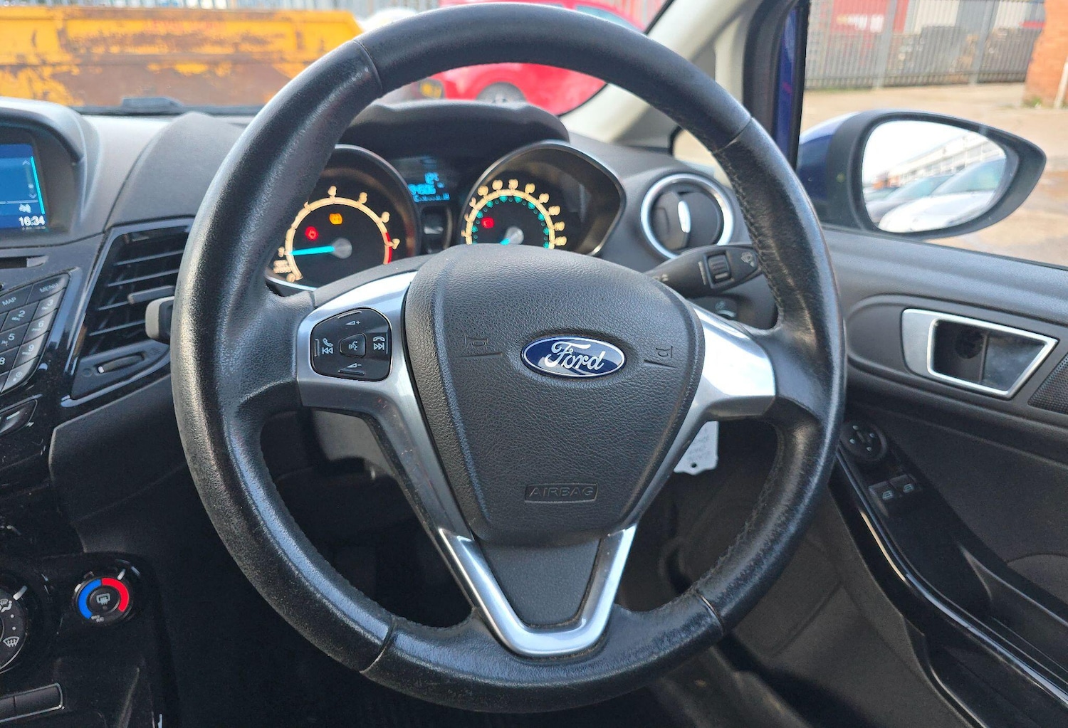 Used Ford Fiesta 2016 for sale - 78047436: Photo 25