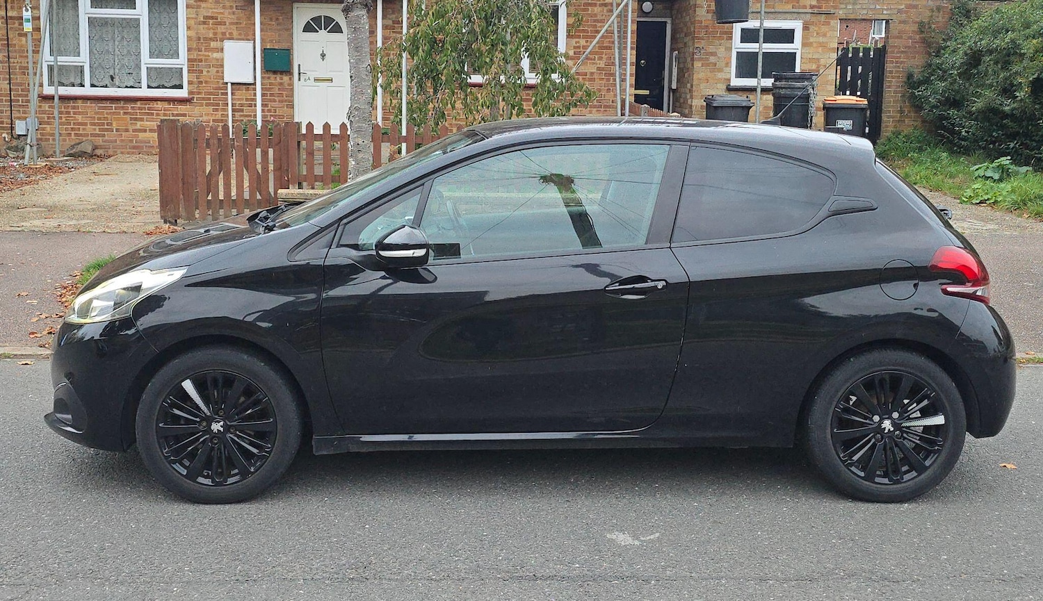 Used Peugeot 208 2017 for sale - 78100177: Photo 6