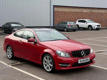Used Mercedes-Benz C Class 2014 for sale - 79502866: Photo