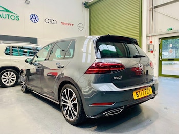 Used Volkswagen Golf 2017 for sale - 77538084: Photo