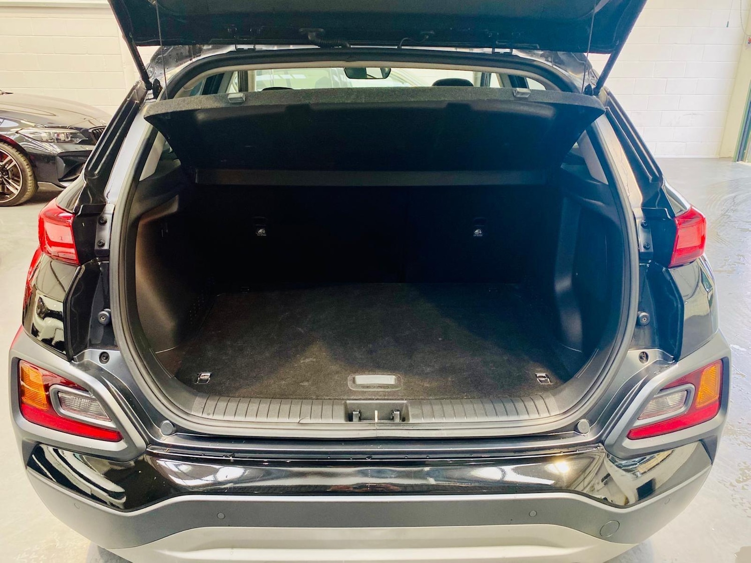 Used Hyundai KONA 2020 for sale - 76409232: Photo 20