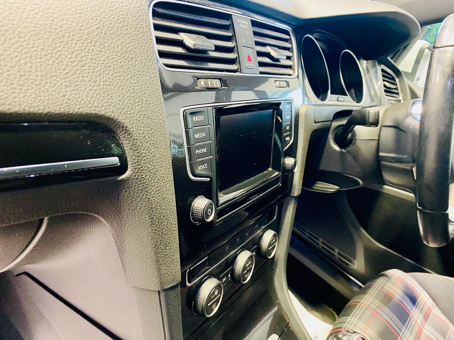 Used Volkswagen Golf 2014 for sale - 76899182: Photo 35