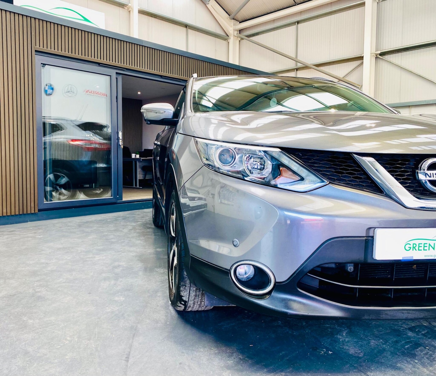 Used Nissan Qashqai 2015 for sale - 76042897: Photo 18