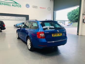 Used Skoda Octavia 2019 for sale - 79820689: Photo