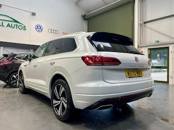 Used Volkswagen Touareg 2020 for sale - 78891338: Photo
