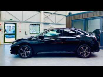 Used Honda Civic 2017 for sale - 74861888: Photo