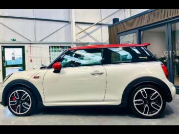 Used MINI Hatch 2018 for sale - 75257330: Photo