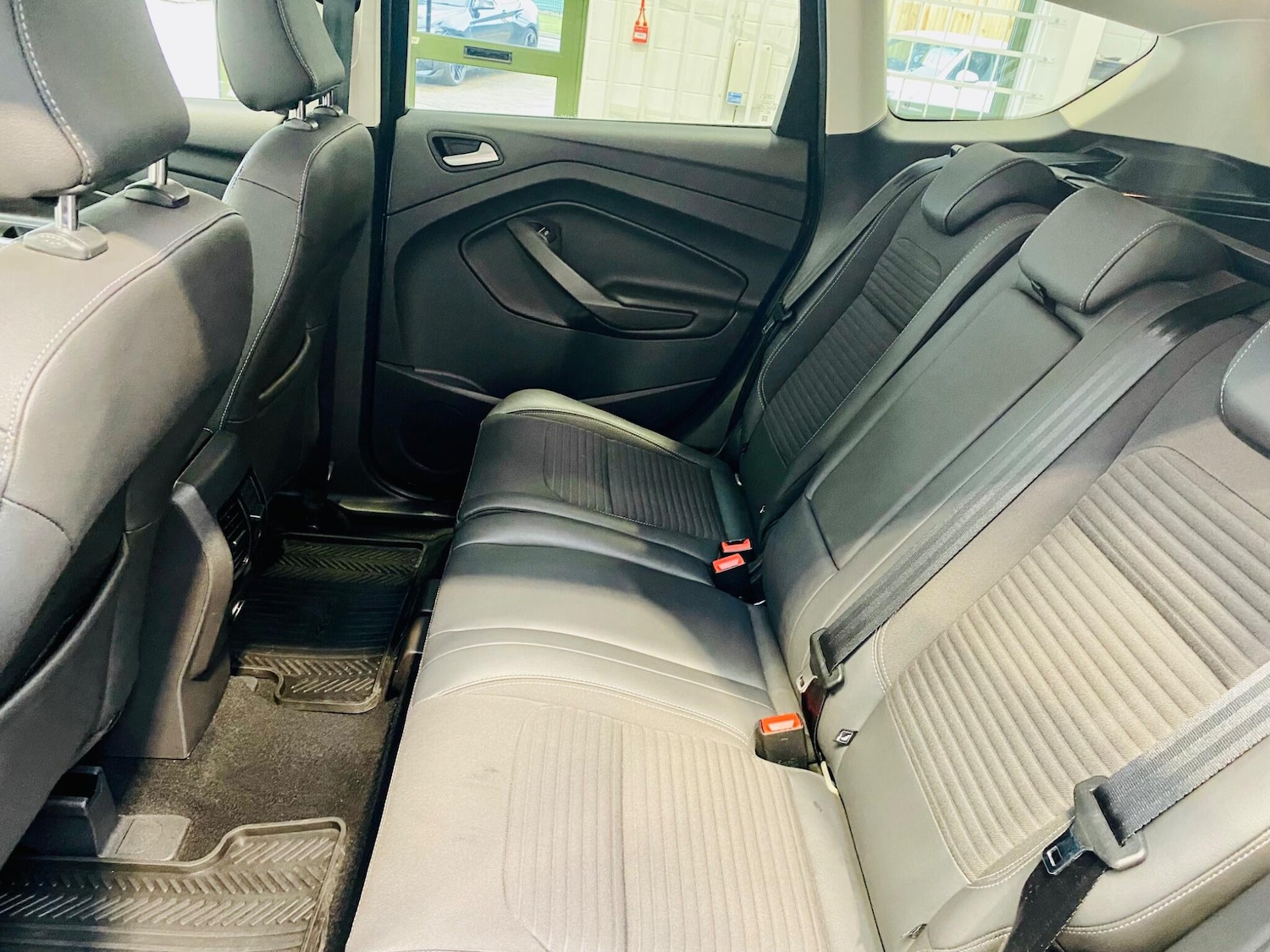 Used Ford Kuga 2017 for sale - 76042069: Photo 31