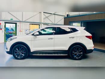 Used Hyundai Santa Fe 2017 for sale - 79793717: Photo