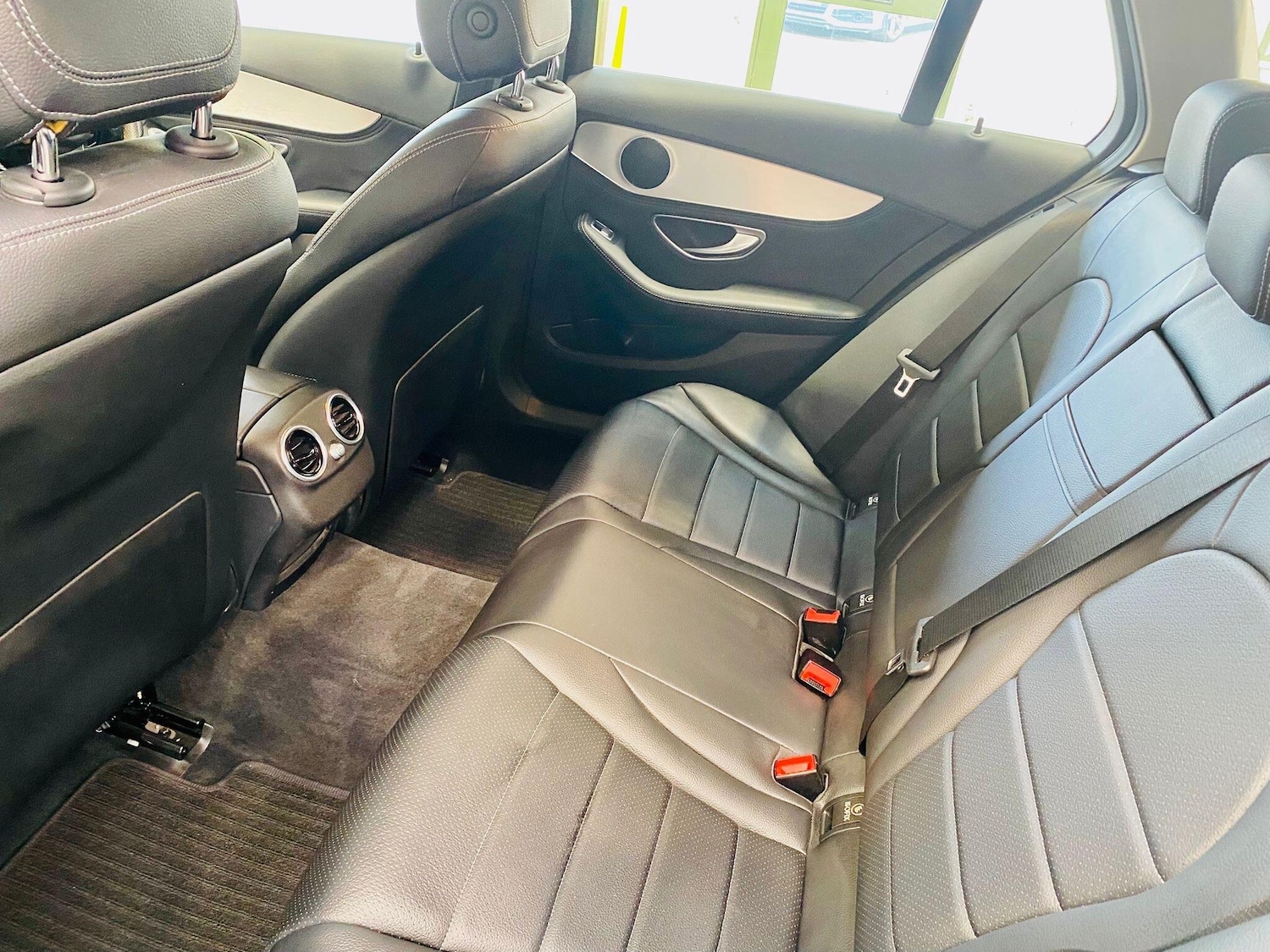 Used Mercedes-Benz C Class 2015 for sale - 77970439: Photo 31