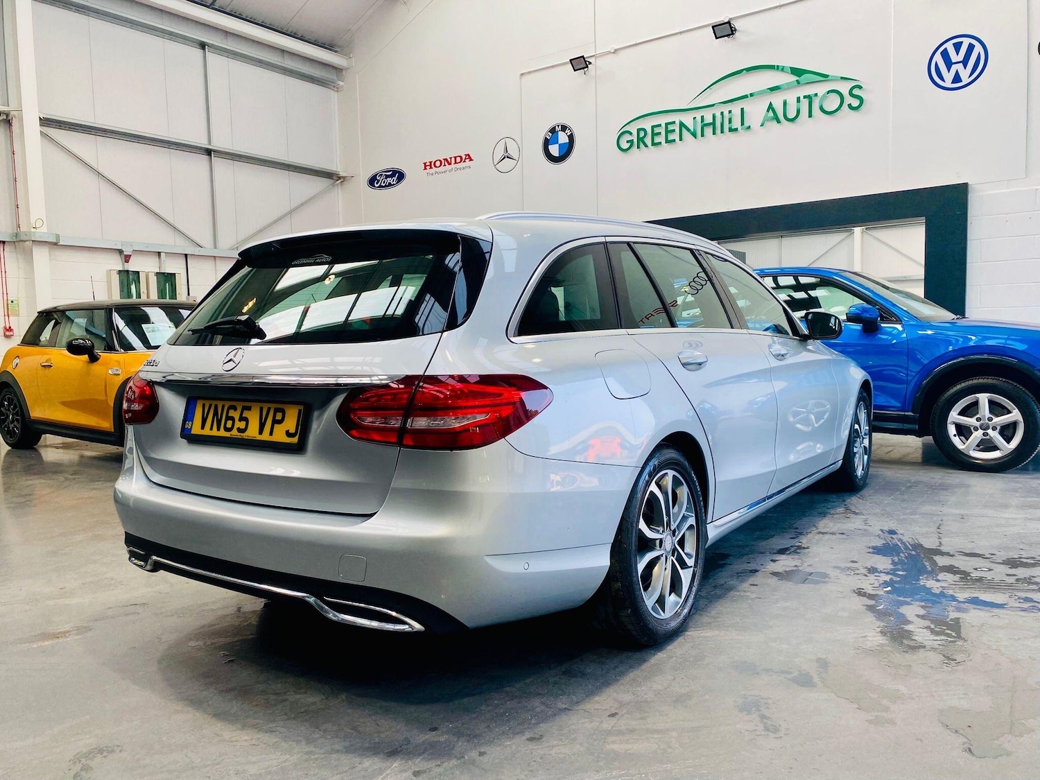 Used Mercedes-Benz C Class 2015 for sale - 77970439: Photo 5