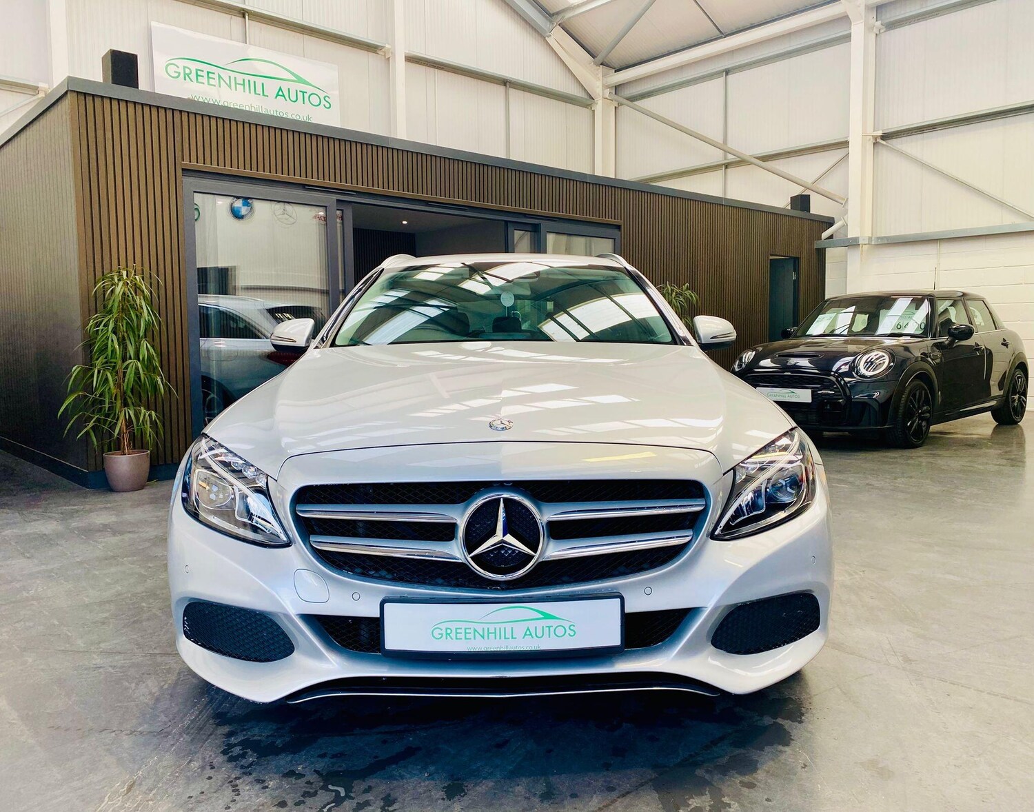 Used Mercedes-Benz C Class 2015 for sale - 77970439: Photo 8