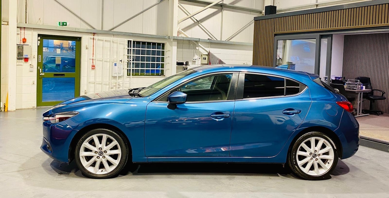 Used Mazda Mazda3 2016 for sale - 77279766: Photo 2